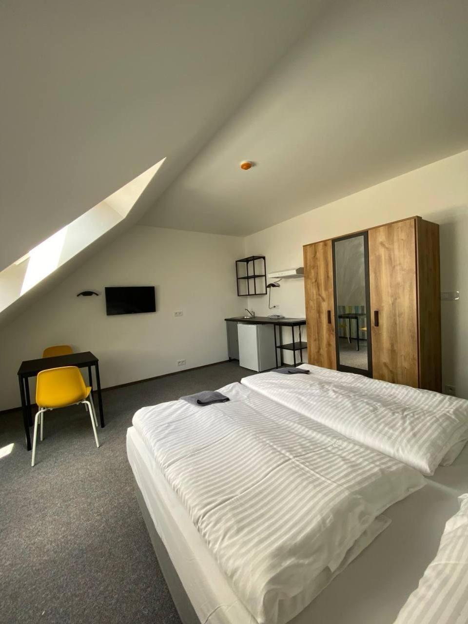 Rc Jecna Rooms Praga Zewnętrze zdjęcie
